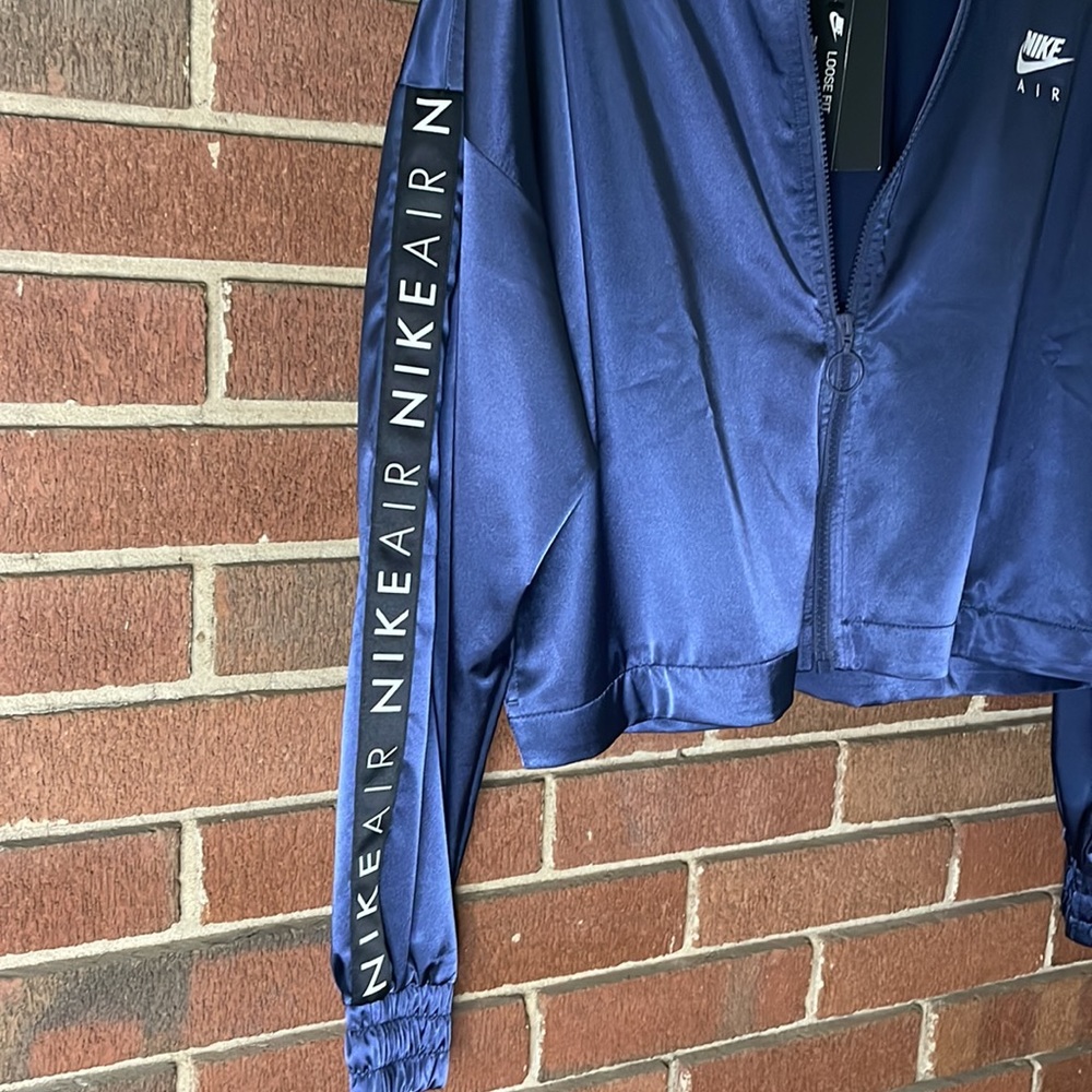 Nike Jacket - Picture 2 of 3